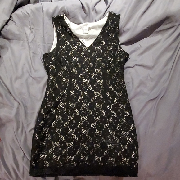 Black lace dress - Picture 1 of 2